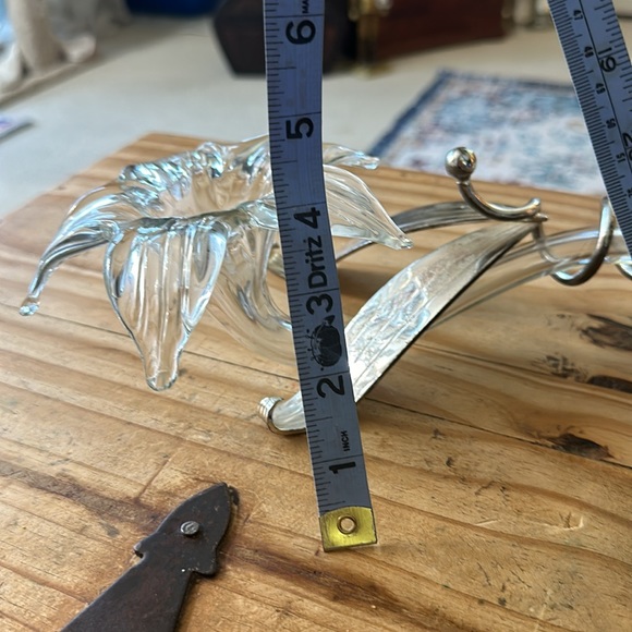 Vintage Clear Blown Glass Trumpet Lily Flower / Bud / Stem Vase In Silver Plate. - Picture 11 of 11